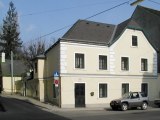 Eines der ltesten Huser in der Penzinger Strae